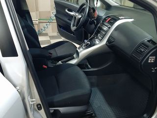 Toyota Auris foto 5