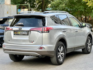 Toyota Rav 4 foto 4