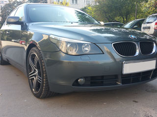 BMW 5 Series foto 1