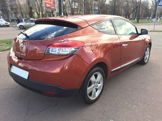 Renault Megane foto 2