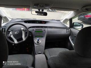 Toyota Prius foto 9