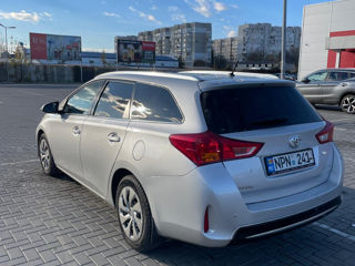 Toyota Auris foto 3