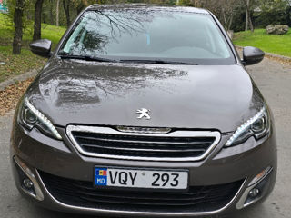 Peugeot 308 foto 2