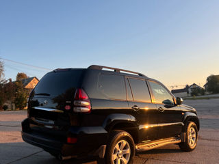 Toyota Land Cruiser Prado foto 3