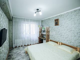Apartament cu 2 camere, 71 m², Botanica, Chișinău foto 4