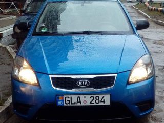 KIA Rio foto 1