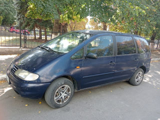 Volkswagen Sharan foto 3