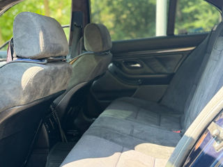 BMW 5 Series foto 7
