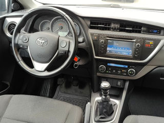 Toyota Auris foto 13