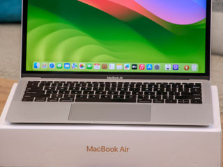 MacBook Air Retina 2018/ I5 8210Y/ 16Gb Ram/ 256Gb SSD/13.3" Retina/ 279Cycles!! foto 6