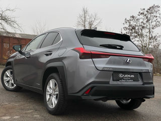 Lexus UX foto 4