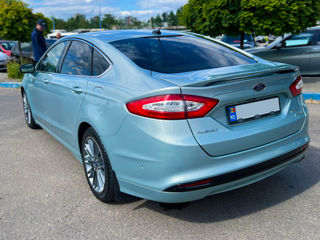 Ford Fusion foto 6