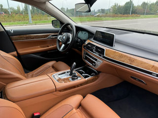 BMW 7 Series foto 6