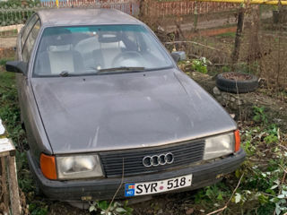 Audi 100