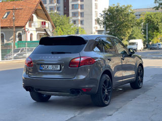 Porsche Cayenne foto 6