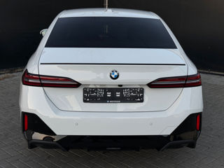 BMW 5 Series foto 5