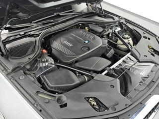 BMW 5 Series foto 6