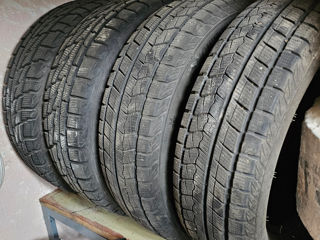 Комплект зимних шин 185/65 R15 foto 3