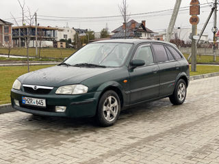 Mazda 323 foto 2