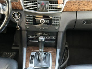 Mercedes E-Class foto 6