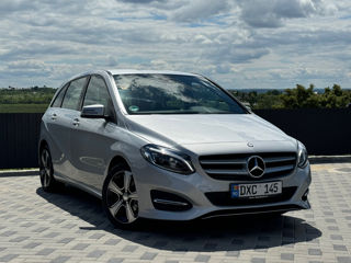 Mercedes B-Class foto 2