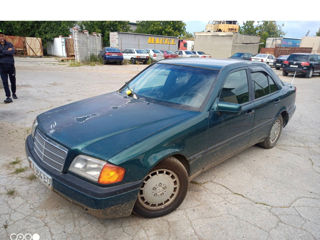 Piese Mercedes-Benz CLK 320. E 210 . W 124 . W 202 .S 220 .W 190 foto 6