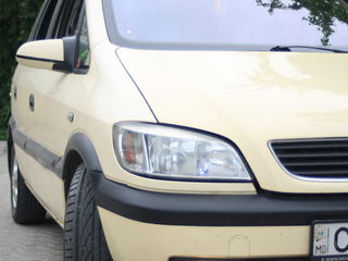 Opel Zafira foto 6