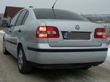 Volkswagen Polo foto 4