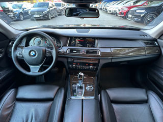 BMW 7 Series foto 11