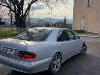 Mercedes E-Class foto 7