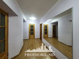 Apartament cu 3 camere, 130 m², Centru, Chișinău foto 14