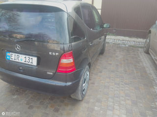 Mercedes A-Class foto 2