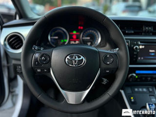 Toyota Auris foto 8