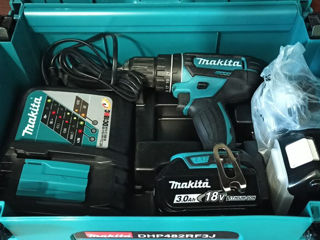 оригинальный ударный шуруповерт Makita 18 V/3.0 Ah, 2 х аккумулятора, зарядка, кейс большой, новый