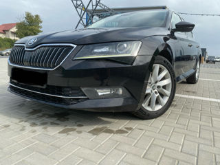 Skoda Superb foto 2