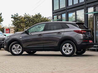 Opel Grandland X foto 2