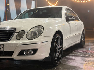 Mercedes E-Class foto 4