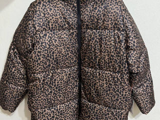 Geacă Asos Design Petite Puffer – Animal Print, Maro