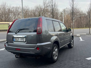 Nissan X-Trail foto 3