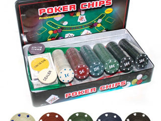 Set de poker покерный набор на 300 фишек и сукно