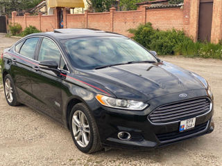 Ford Fusion foto 1