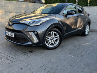 Toyota C-HR foto 3