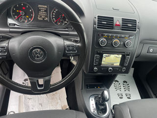 Volkswagen Touran foto 9