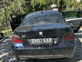 BMW 5 Series foto 6