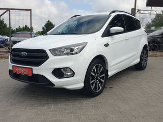 Ford Kuga foto 2