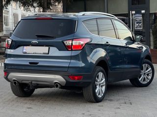 Ford Kuga foto 3