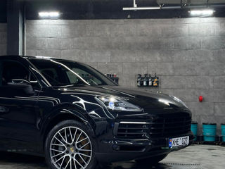 Porsche Cayenne foto 2