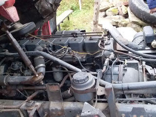 Motor Cummins 5,9 foto 3