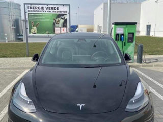 Tesla Model 3 foto 9