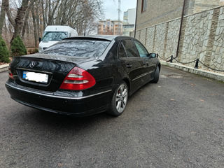 Mercedes E-Class foto 8